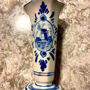 vintage Hand Painted Delft Blue Bud vase Holland Delft